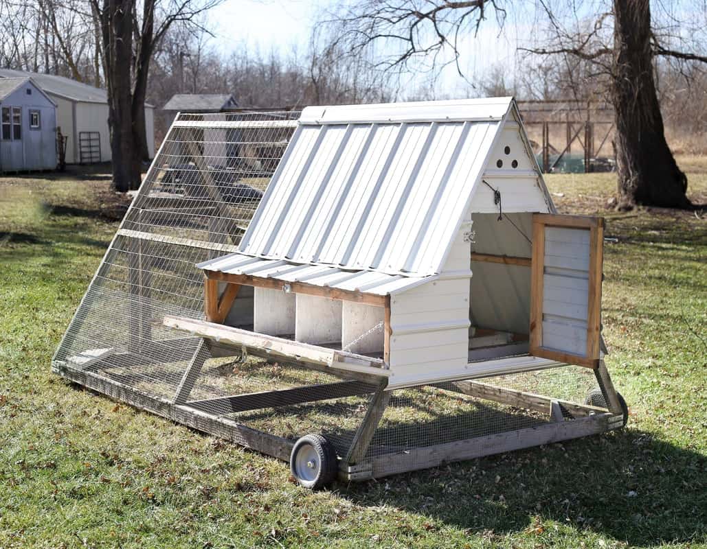 DIY Mobile chicken tractor coop