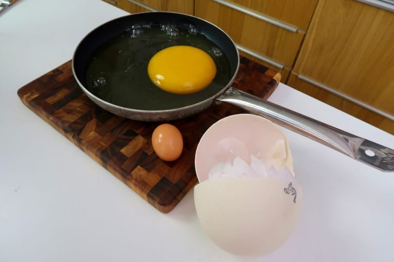 cooking ostrich egg